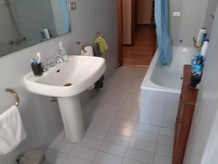 Immagine 12 di Appartamento in vendita  in Via Cesare Studiati 5 a Pisa