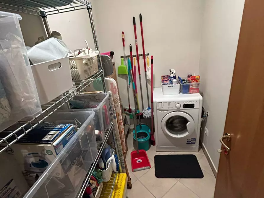 Immagine 12 di Appartamento in vendita  in viale del tirreno 100 a Pisa