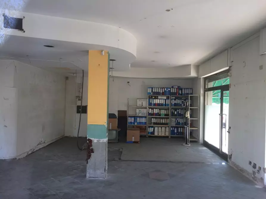 Immagine 2 di Attività commerciale in vendita  in Via fiorentina 56 a Pisa