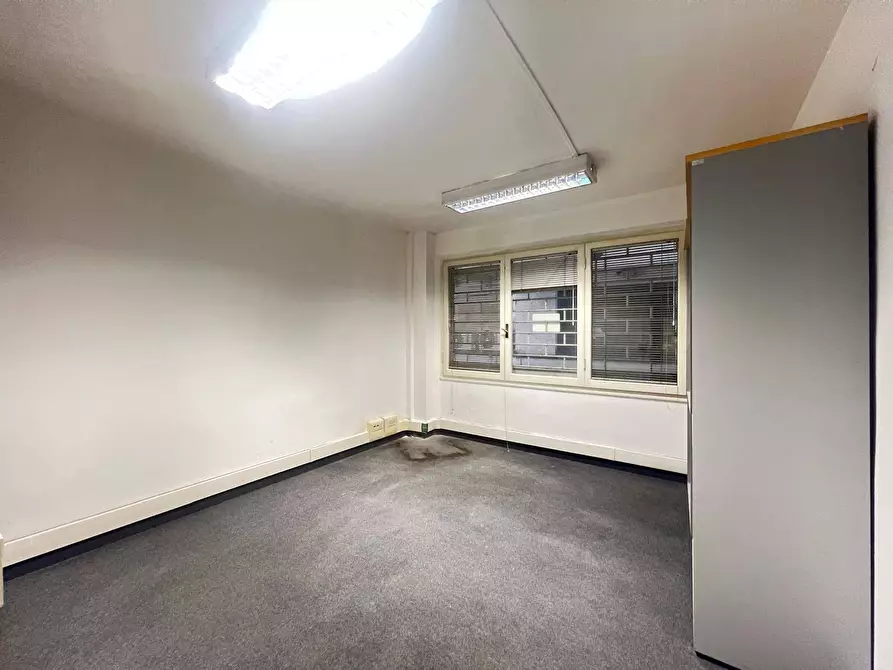 Immagine 4 di Ufficio in vendita  in Viale Antonio Gramsci 1 a Pisa