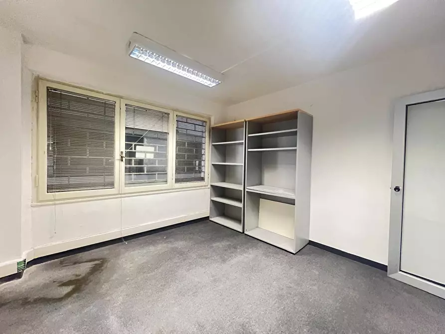 Immagine 5 di Ufficio in vendita  in Viale Antonio Gramsci 1 a Pisa