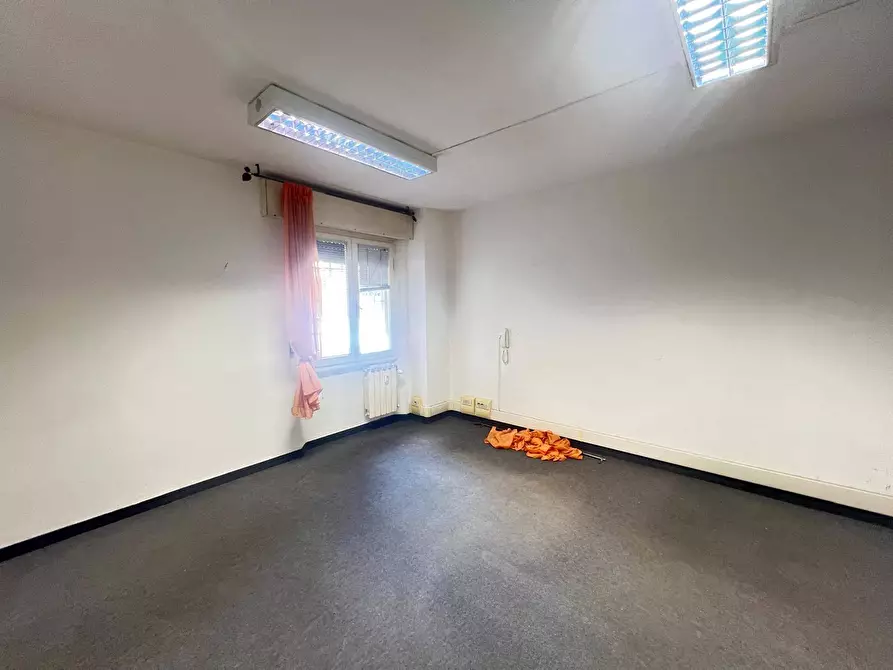 Immagine 13 di Ufficio in vendita  in Viale Antonio Gramsci 1 a Pisa