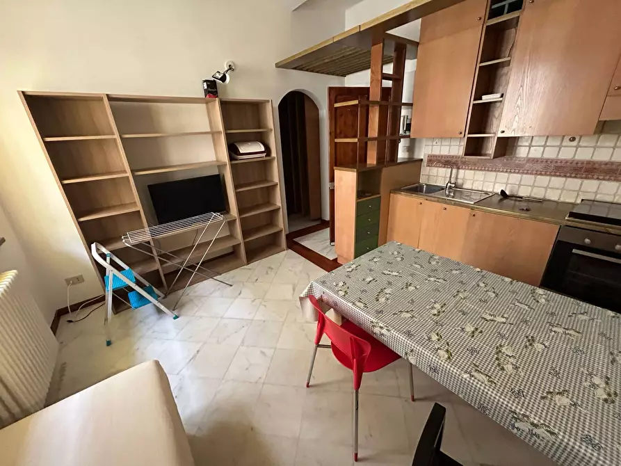 Immagine 2 di Appartamento in affitto  in Via Santa Marta a Pisa