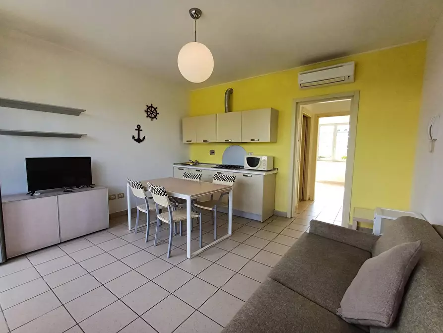 Immagine 5 di Casa indipendente in vendita  in viale del tirreno - a Pisa