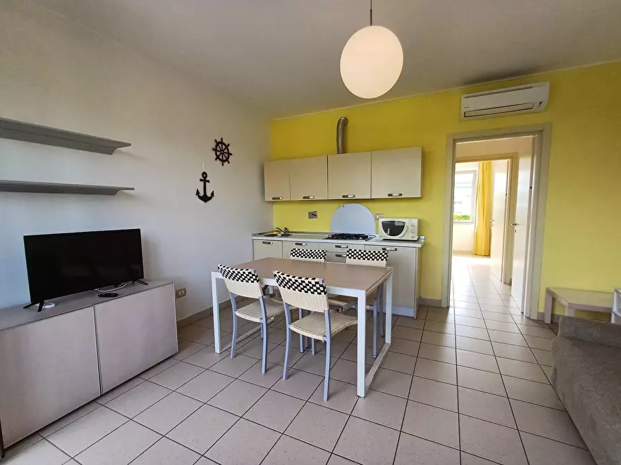 Immagine 8 di Casa indipendente in vendita  in viale del tirreno - a Pisa