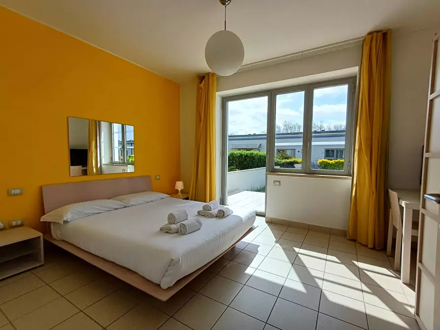 Immagine 9 di Casa indipendente in vendita  in viale del tirreno - a Pisa