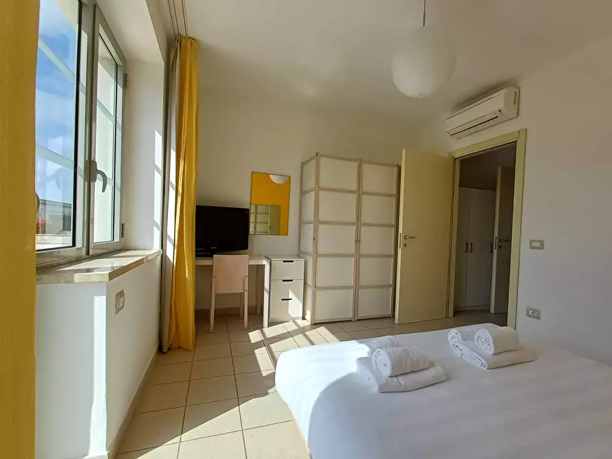 Immagine 10 di Casa indipendente in vendita  in viale del tirreno - a Pisa