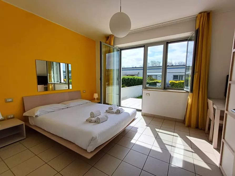 Immagine 11 di Casa indipendente in vendita  in viale del tirreno - a Pisa