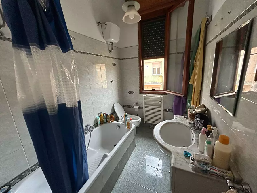 Immagine 11 di Camera in affitto  in via antonio fratti 1 a Pisa