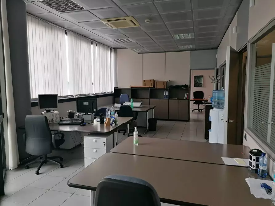 Immagine 13 di Ufficio in vendita  in via cocchi 36 a Pisa