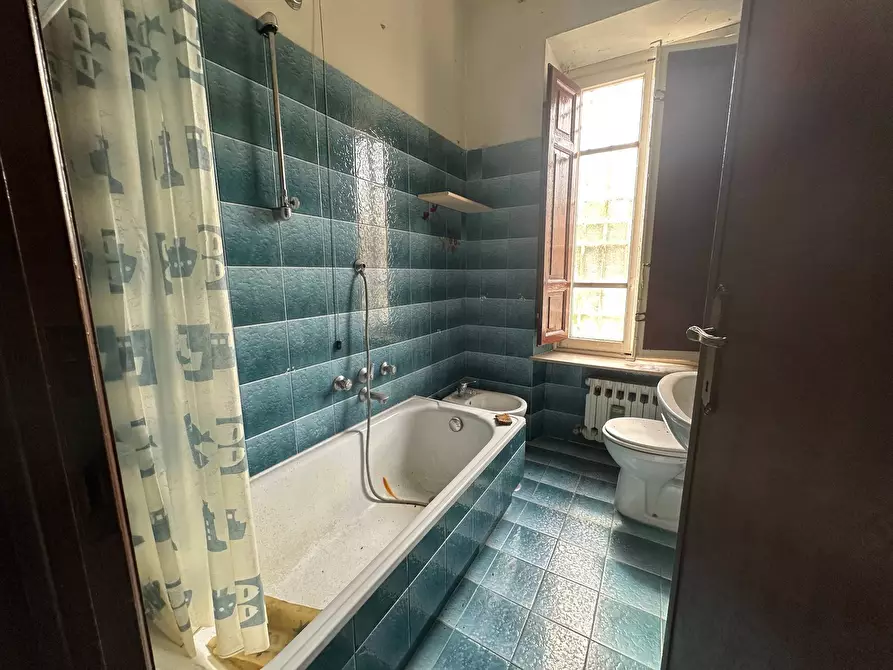 Immagine 5 di Casa indipendente in vendita  in via sandei 48 a Lucca