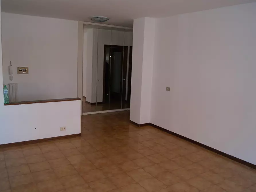 Immagine 4 di Appartamento in vendita  in Via Goito 121 a Livorno