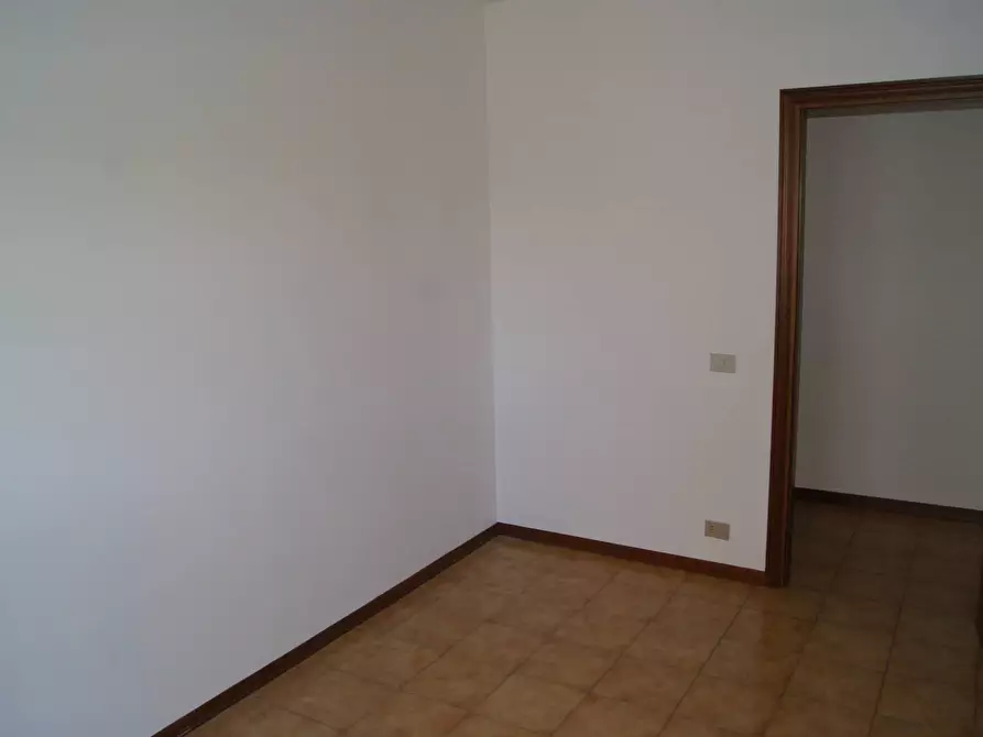 Immagine 13 di Appartamento in vendita  in Via Goito 121 a Livorno