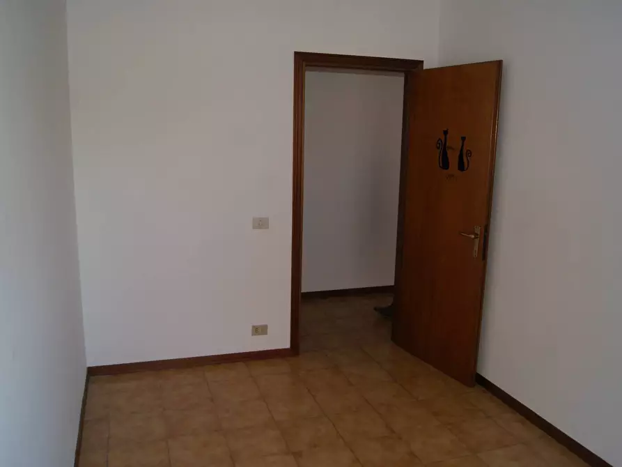 Immagine 14 di Appartamento in vendita  in Via Goito 121 a Livorno