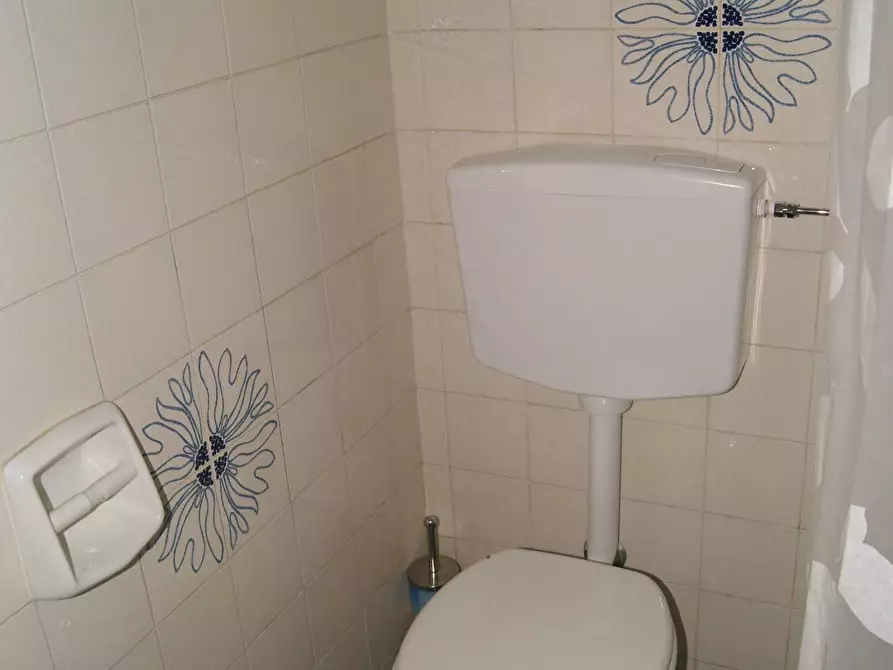 Immagine 19 di Appartamento in vendita  in Via Goito 121 a Livorno