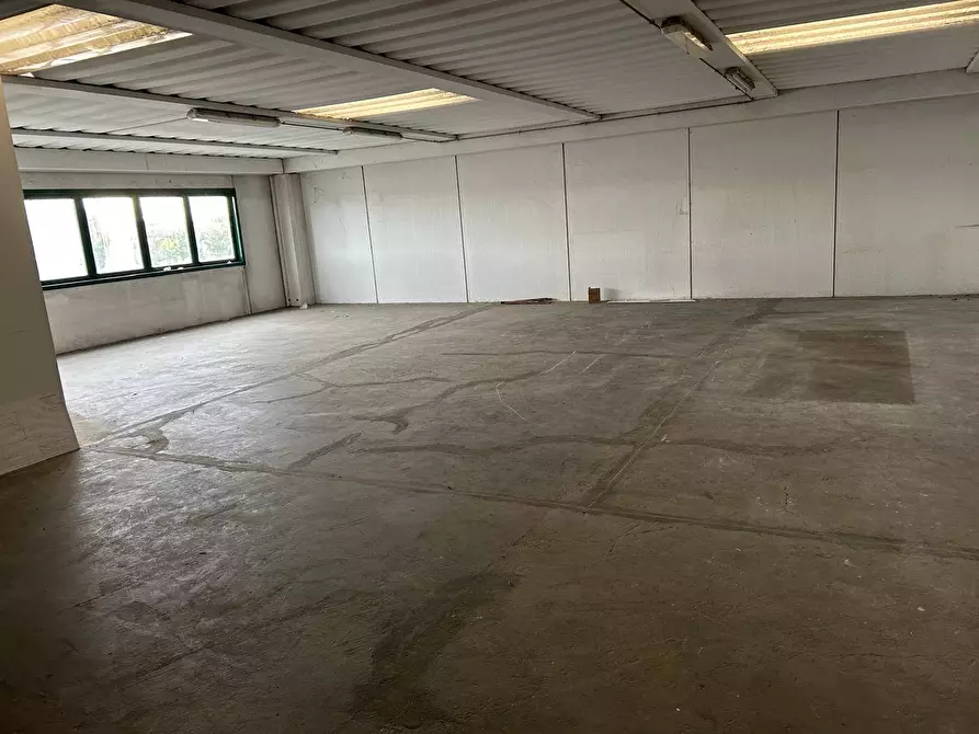Immagine 7 di Ufficio in affitto  in viale europa 1 a Cascina