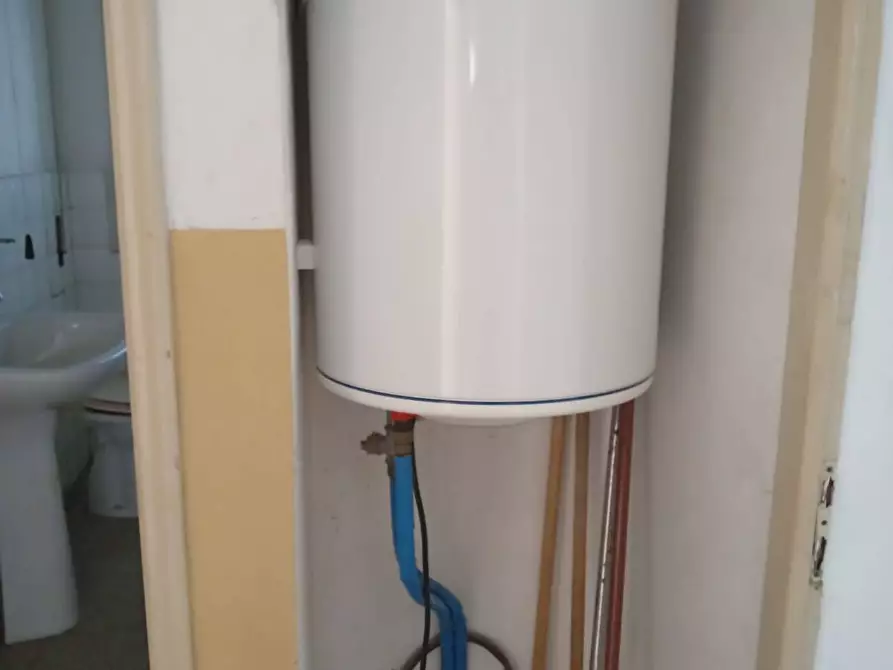 Immagine 9 di Appartamento in vendita  in via marco polo 5 a Camporgiano