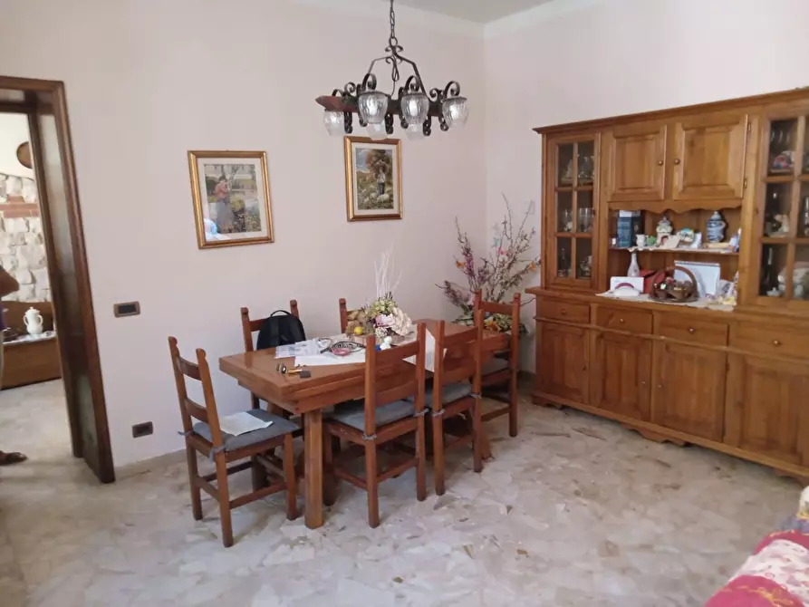 Immagine 10 di Casa indipendente in vendita  in castello 8 a Gallicano