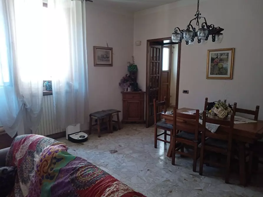 Immagine 7 di Casa indipendente in vendita  in castello 8 a Gallicano