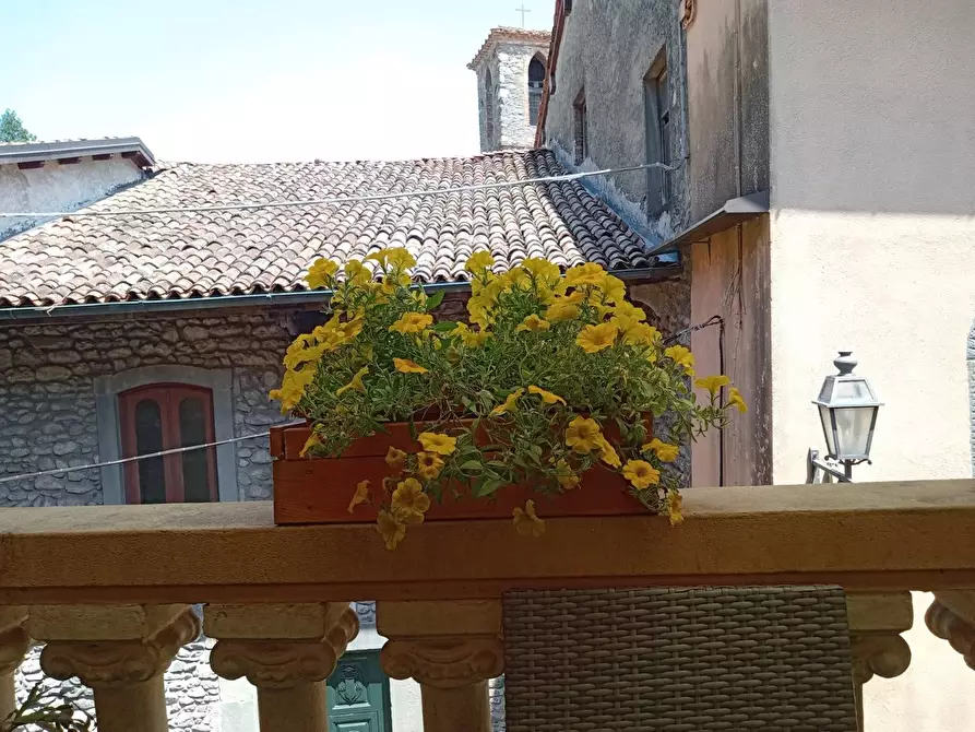 Immagine 5 di Casa indipendente in vendita  in castello 8 a Gallicano