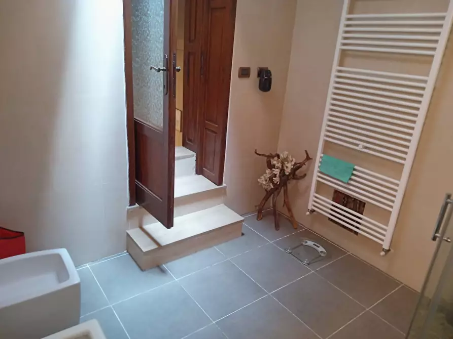 Immagine 18 di Casa indipendente in vendita  in castello 8 a Gallicano