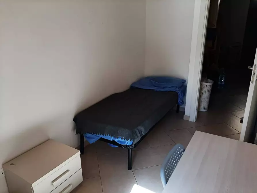 Immagine 11 di Camera in affitto  in Via Del Borghetto 15 a Pisa