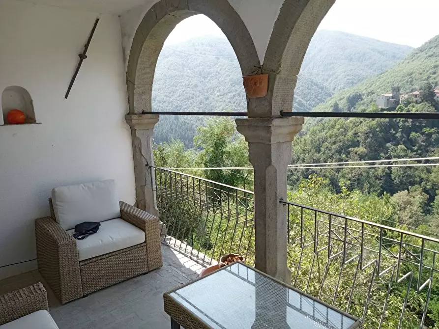 casa indipendente in vendita a Camporgiano in zona Casciana