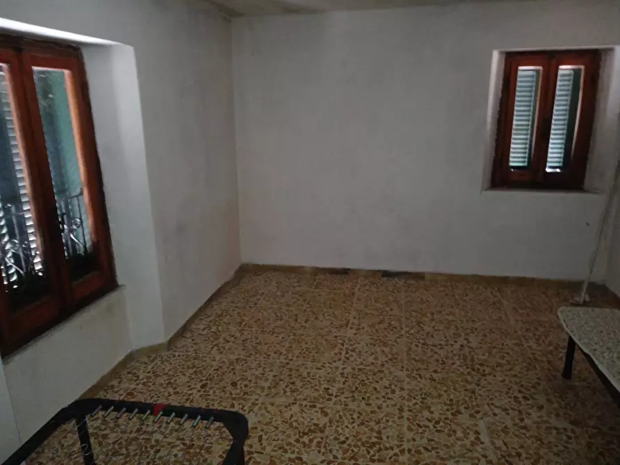 Immagine 2 di Appartamento in vendita  in piazza umberto 12 a Piazza Al Serchio