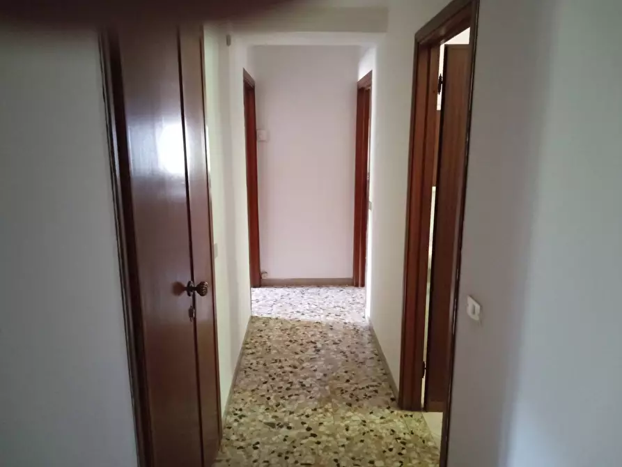 Immagine 3 di Appartamento in vendita  in piazza umberto 12 a Piazza Al Serchio