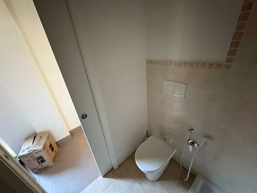 Immagine 6 di Magazzino in vendita  in Via Santa Maria 1 a Pisa