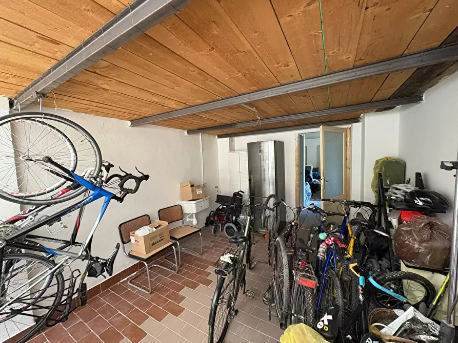 Immagine 4 di Magazzino in vendita  in Via Santa Maria 1 a Pisa