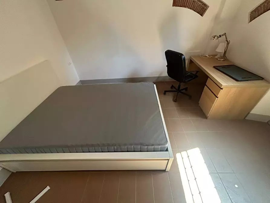 Immagine 4 di Camera in affitto  in Via Santa Marta 50 a Pisa