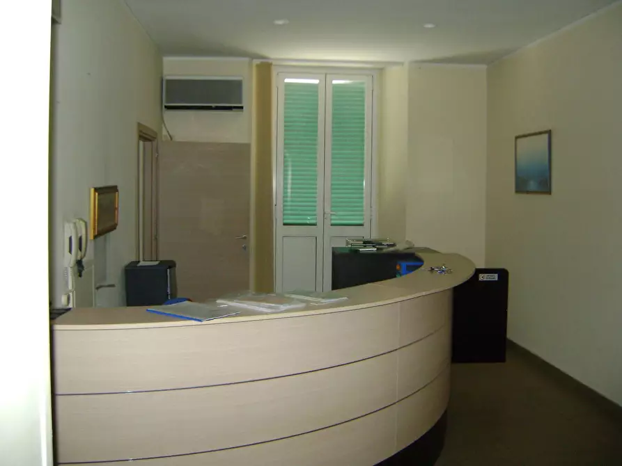 Immagine 1 di Ufficio in vendita  in Via Giuseppe Garibaldi 20 a Livorno