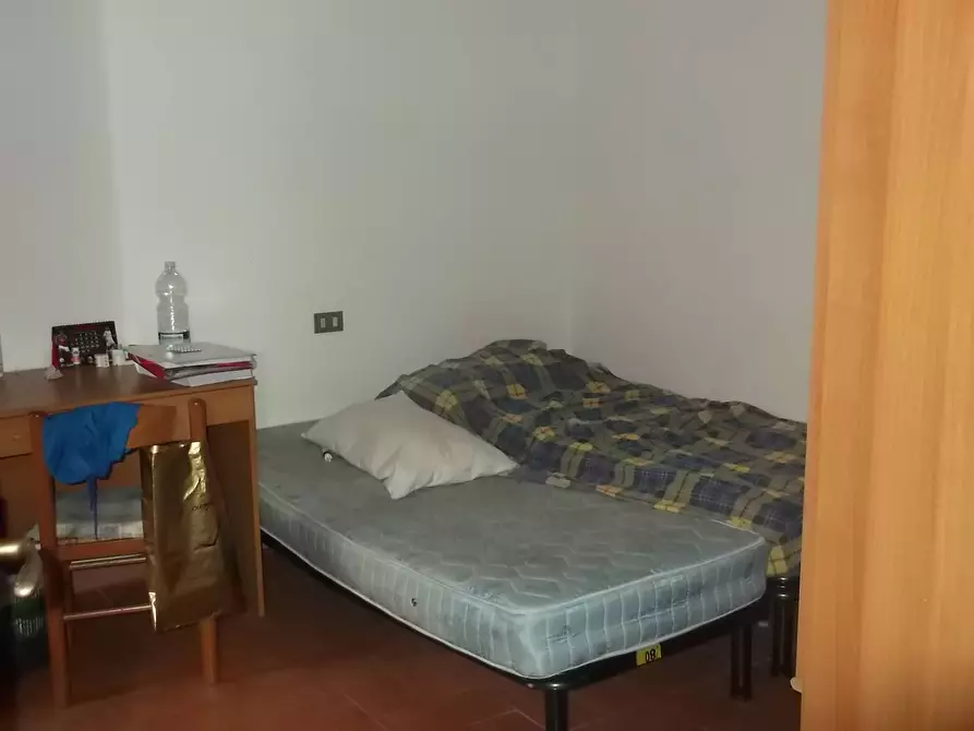 Immagine 9 di Camera in affitto  in piazza vettovaglie a Pisa