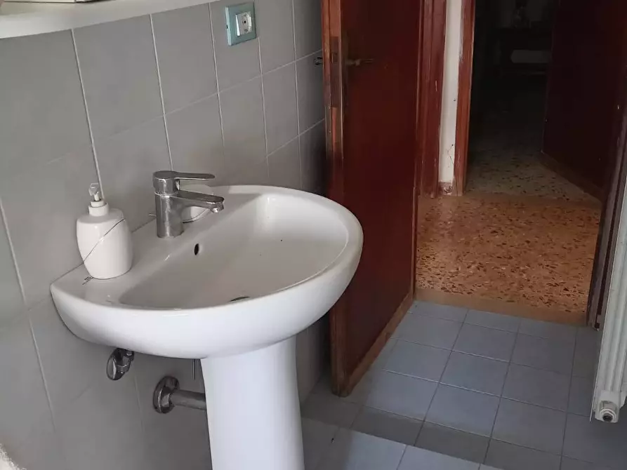 Immagine 21 di Casa indipendente in vendita  in via le rene 33 a Pisa