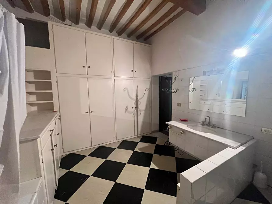 Immagine 20 di Appartamento in affitto  in Via Borgo Stretto 38 a Pisa