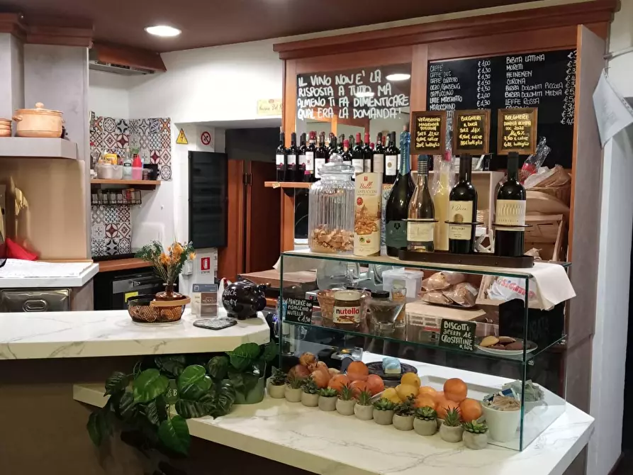 Immagine 2 di Attività commerciale in vendita  in via nazionale a Novate Mezzola