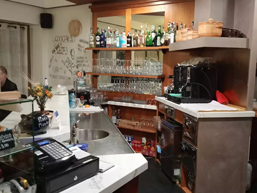 Immagine 3 di Attività commerciale in vendita  in via nazionale a Novate Mezzola