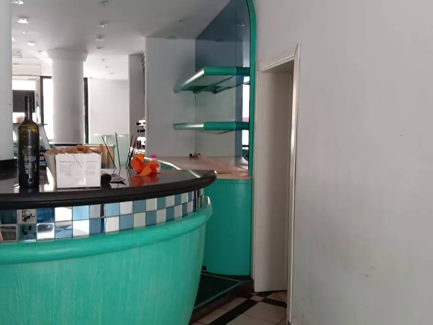 Immagine 7 di Attività commerciale in affitto  in via xx settembre 22 a Calci