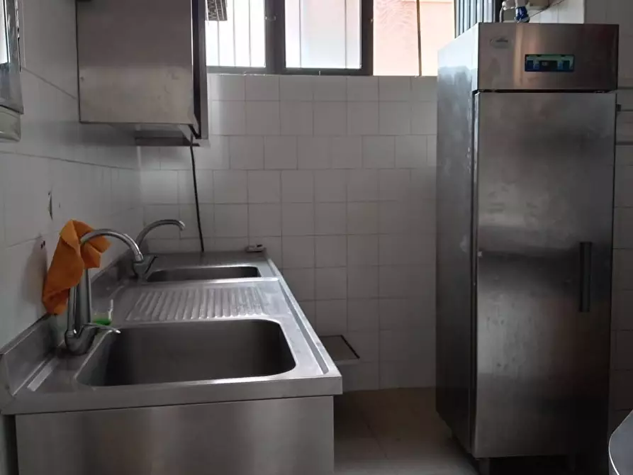 Immagine 11 di Attività commerciale in affitto  in via xx settembre 22 a Calci