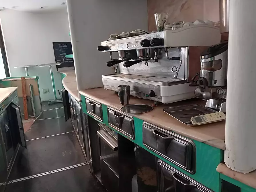 Immagine 17 di Attività commerciale in affitto  in via xx settembre 22 a Calci