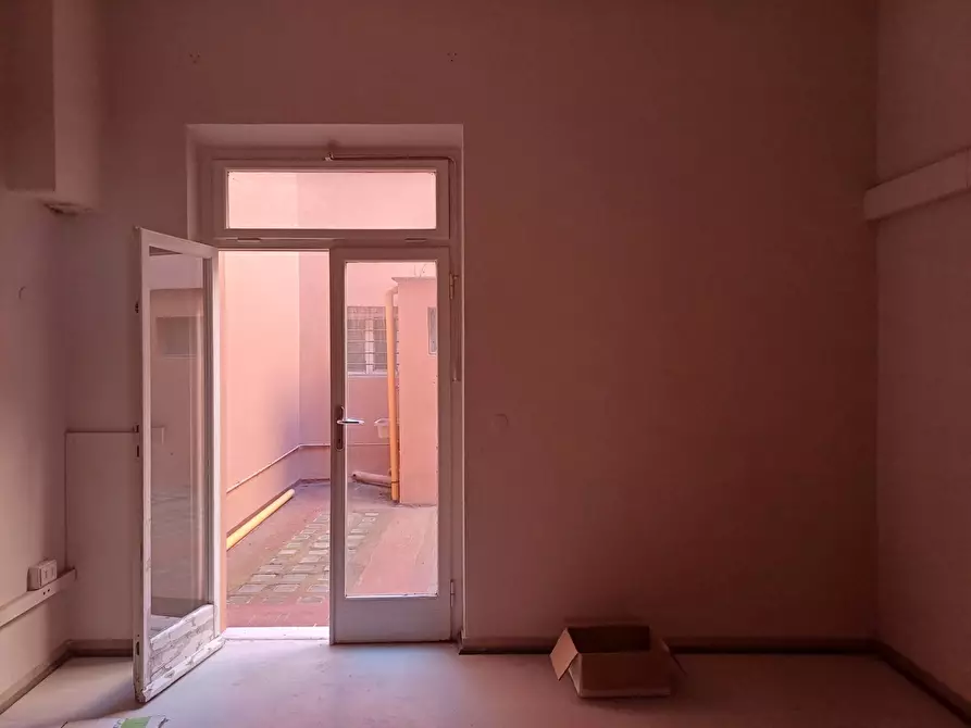 Immagine 6 di Ufficio in affitto  in via tosco romagnola a Cascina