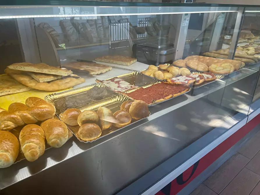 Immagine 5 di Attività commerciale in vendita  in via cattaneo 55 a Pisa