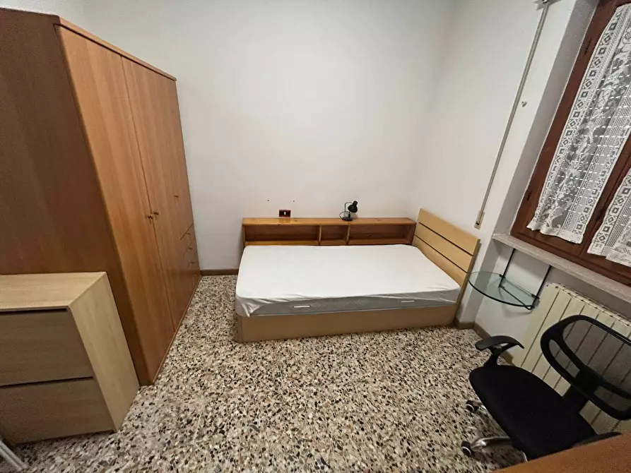 Immagine 2 di Camera in affitto  in Via Sempione 1 a Pisa