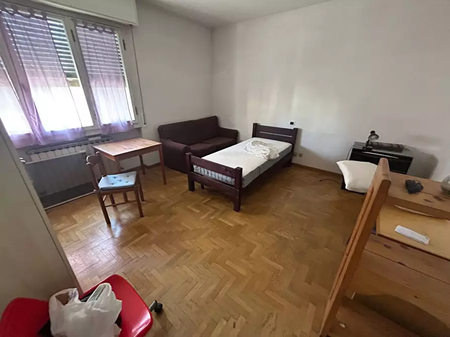 Immagine 1 di Camera in affitto  in via dell'areoporto 50 a Pisa