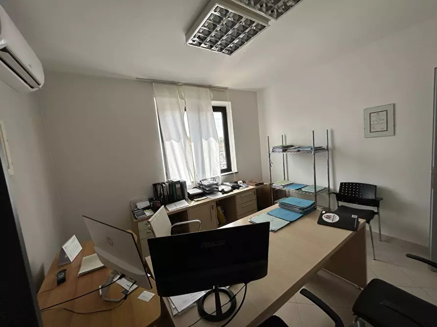 Immagine 4 di Ufficio in affitto  in viale sardegna 1 a Cascina