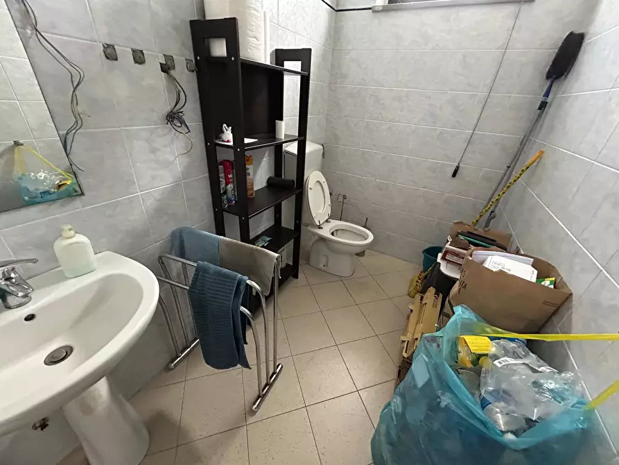 Immagine 10 di Ufficio in affitto  in viale sardegna 1 a Cascina