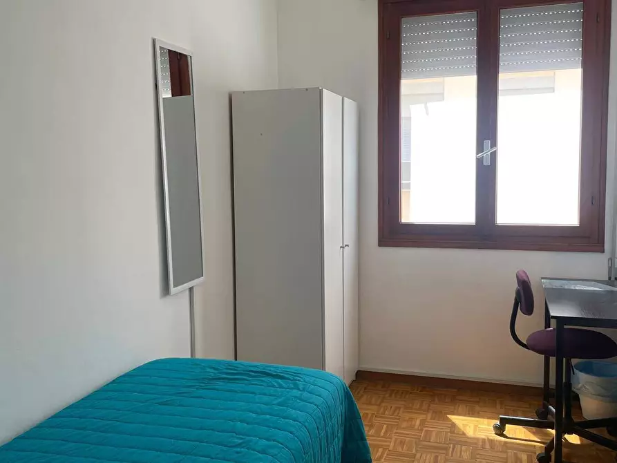 Immagine 19 di Camera in affitto  in Via Spartaco Carlini 1 a Pisa