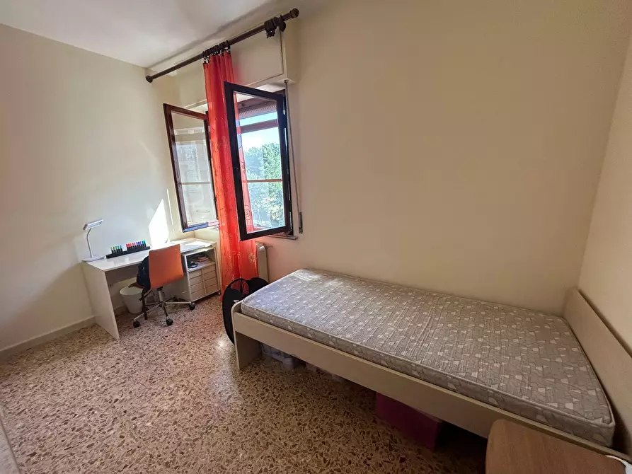 Immagine 6 di Camera in affitto  in via massaccio 50 a Pisa