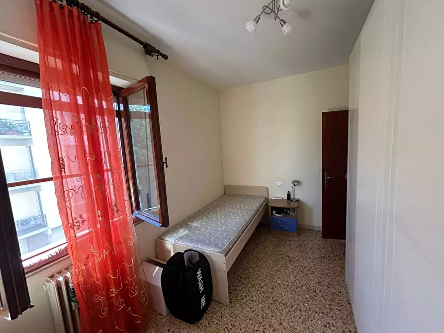 Immagine 8 di Camera in affitto  in via massaccio 50 a Pisa